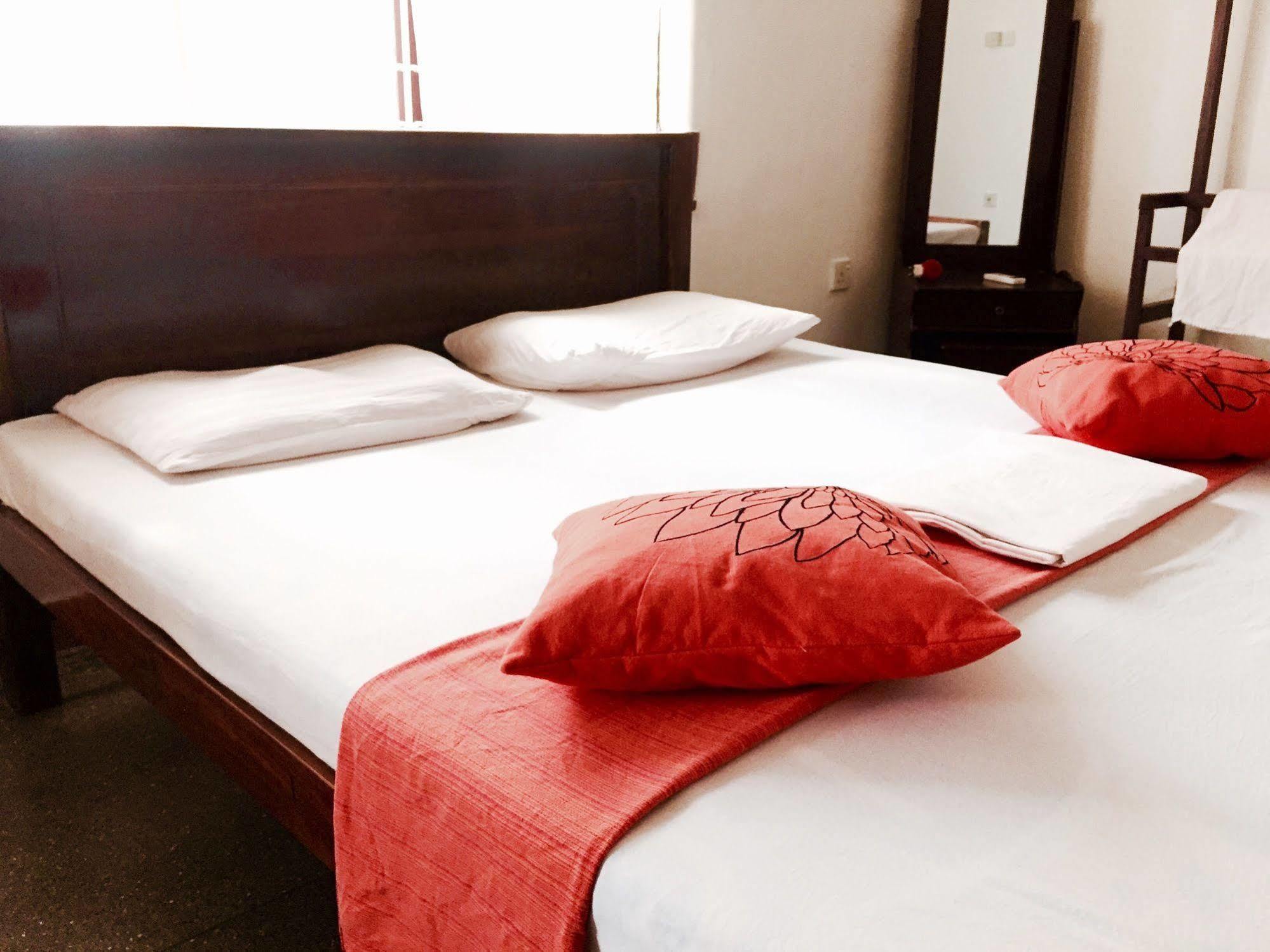 Saubagya Inn Anuradhapura Luaran gambar